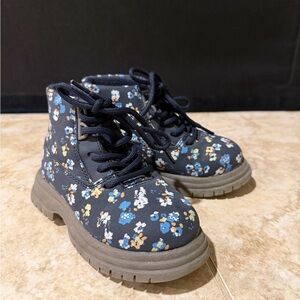 OshKosh B'gosh Navy Floral Kids Boots
